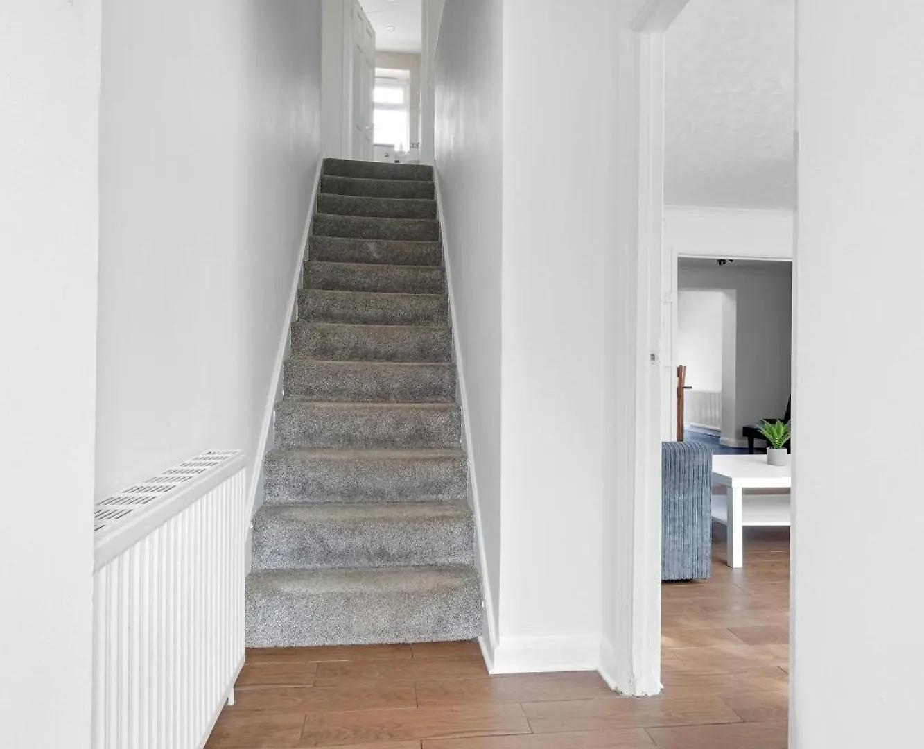 Elegant 5 Bedroom And 3 Bathroom Home In St Annes Stanwell